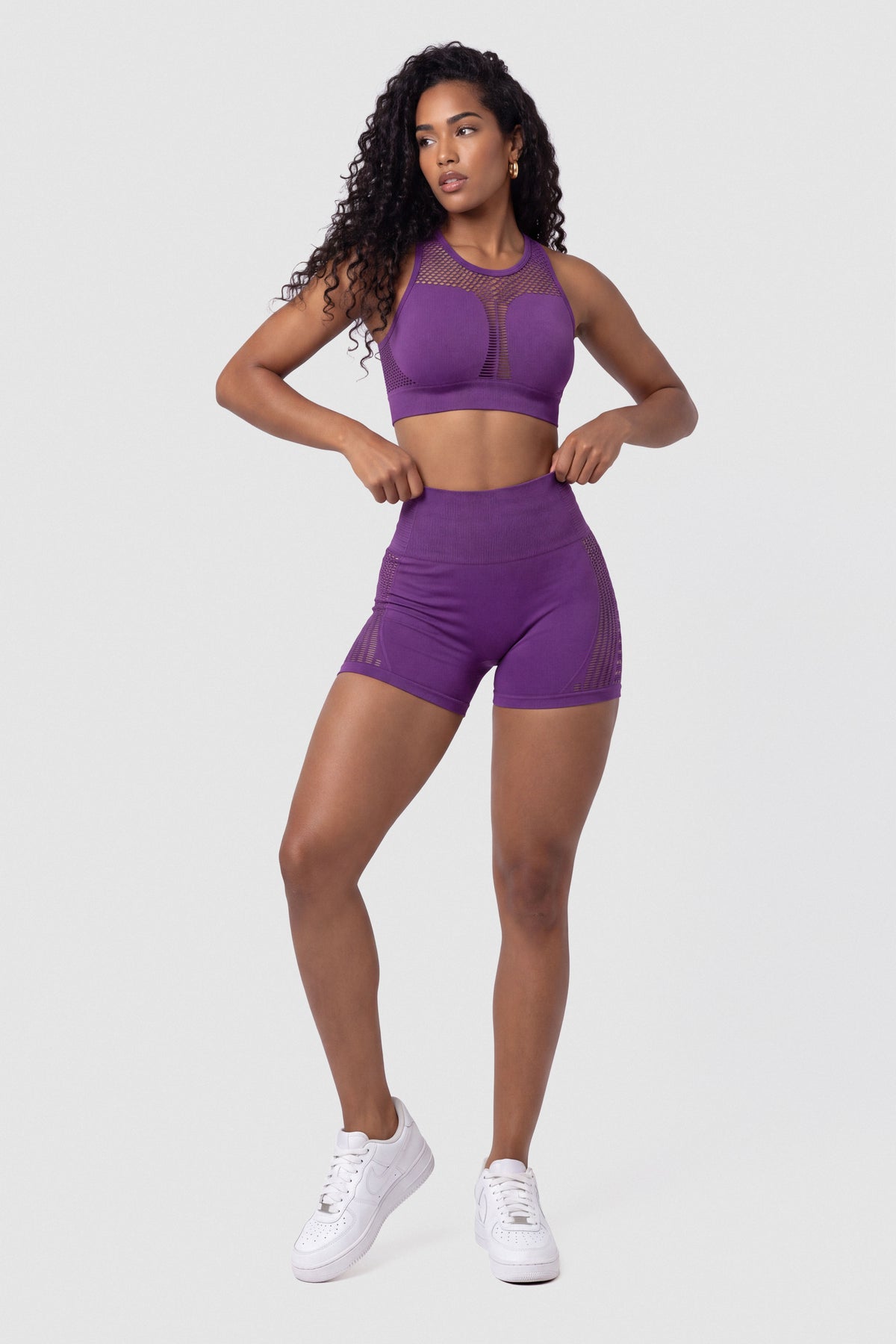 Short Mujer Púrpura Perforaciones Laterales