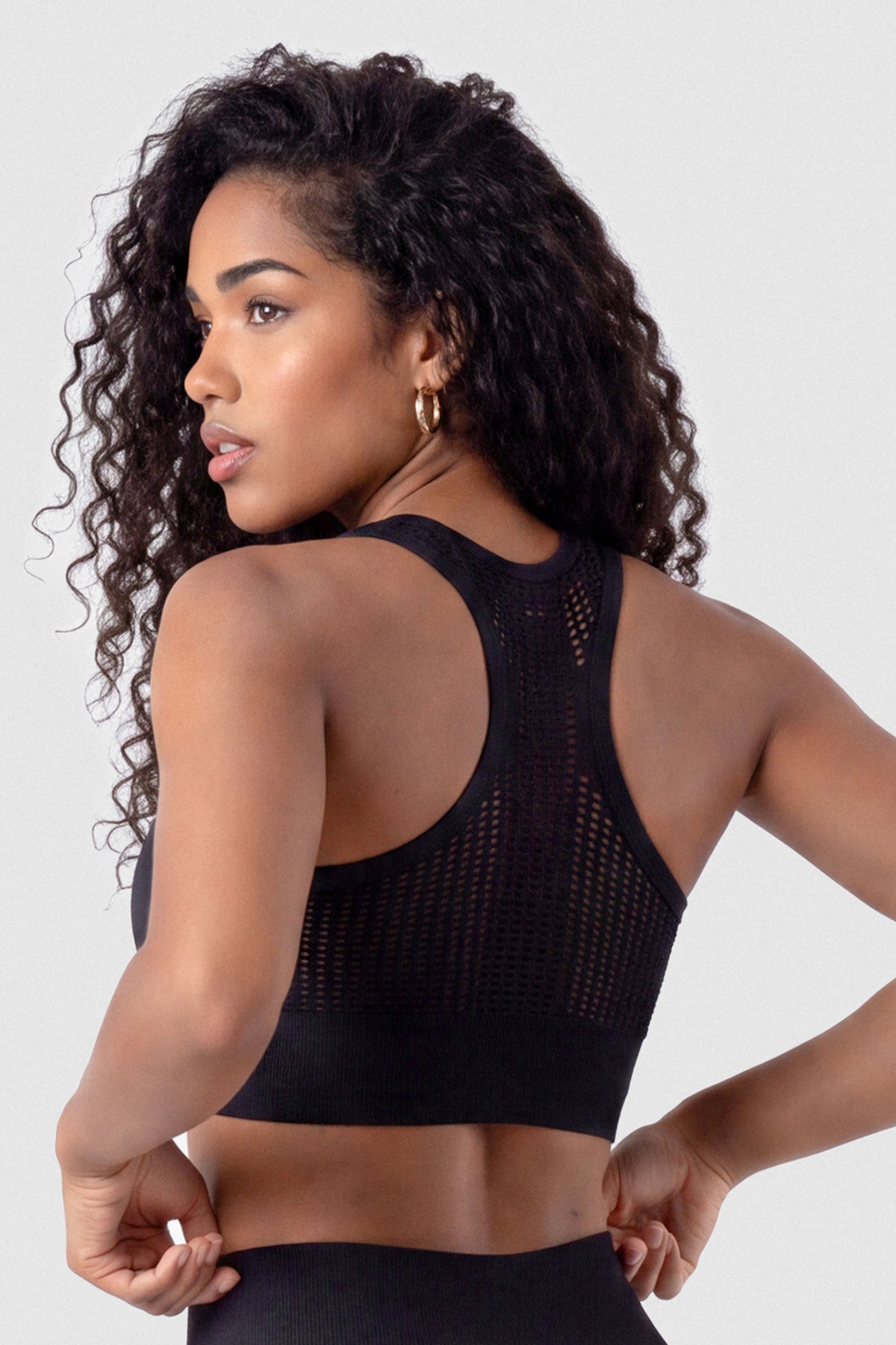 Top Mujer Negro con Perforaciones