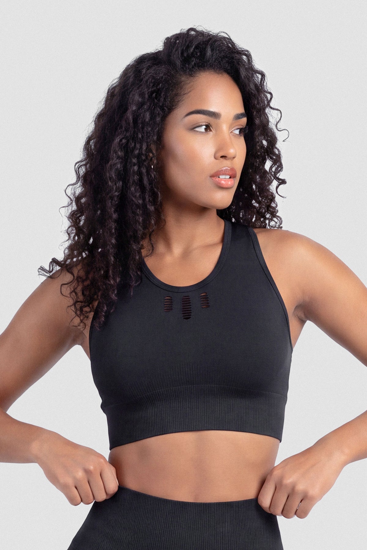 Top Mujer Negro con Perforaciones