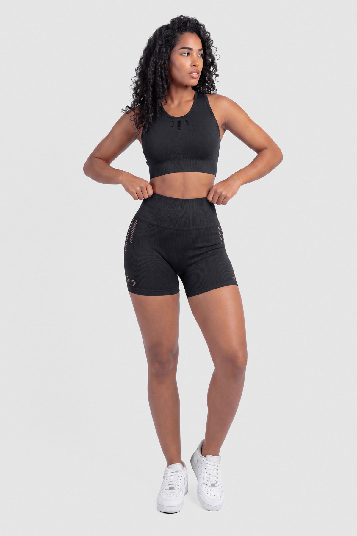 Short Mujer Negro Perforaciones Laterales