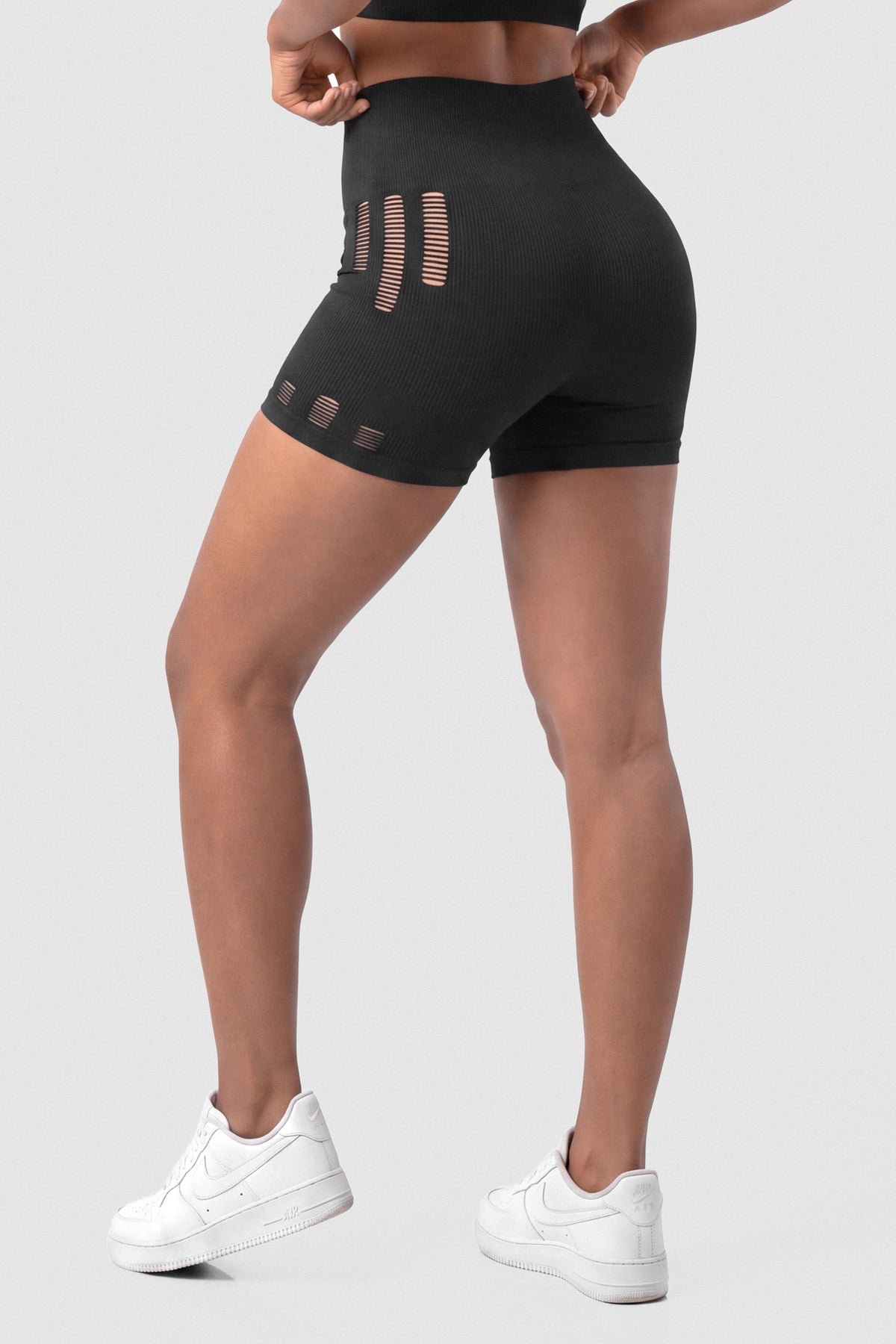 Short Mujer Negro Perforaciones Laterales