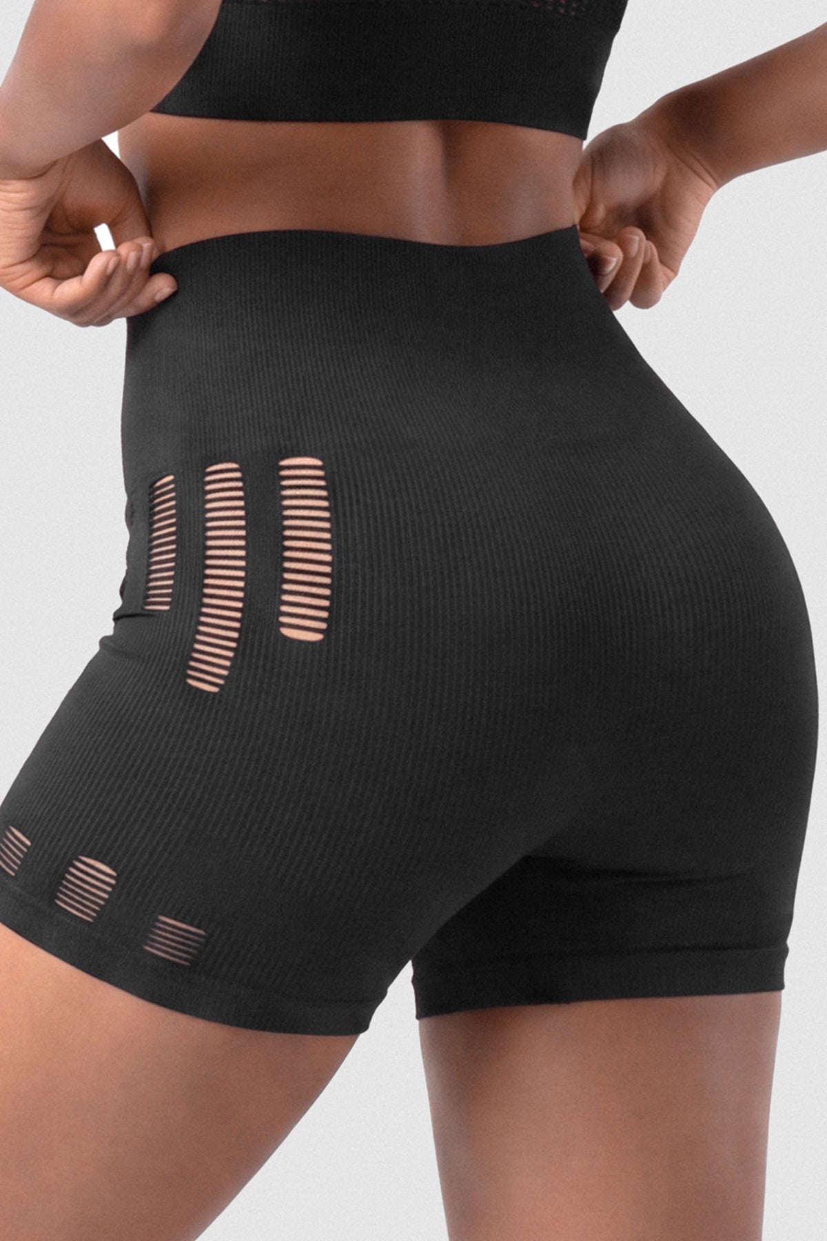Short Mujer Negro Perforaciones Laterales